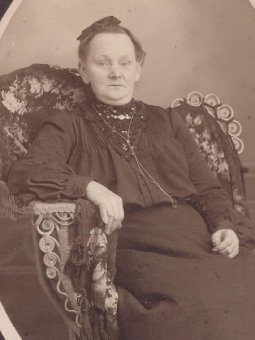Emma Eliza Hope (1845 - 1929) Profile